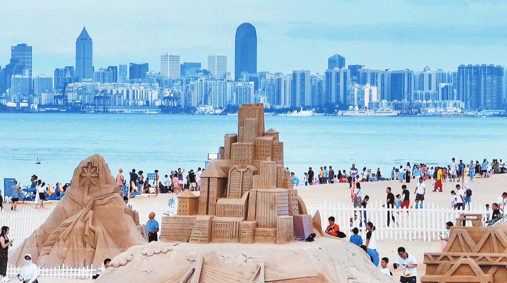 2023西海岸沙雕文化艺术节激活文旅消费市场吸引游客41万人次...